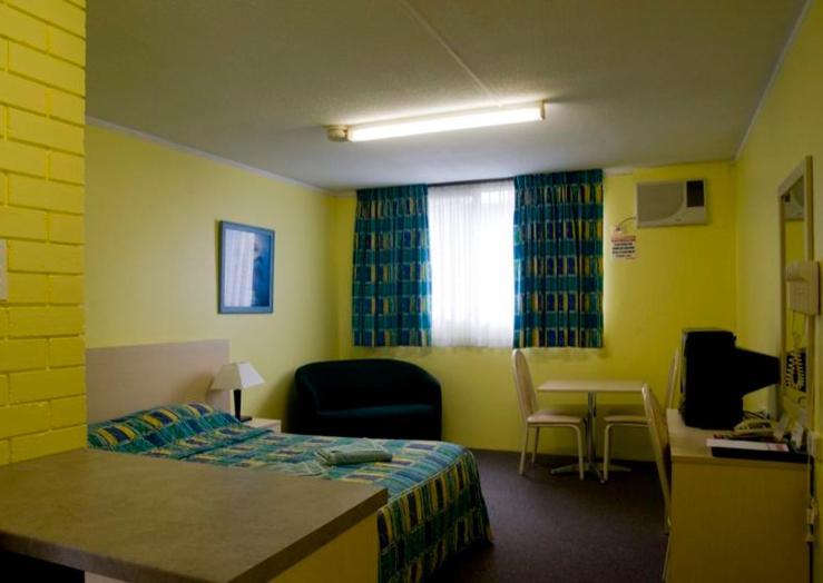 Cbd Motor Inn Coffs Harbour Room photo
